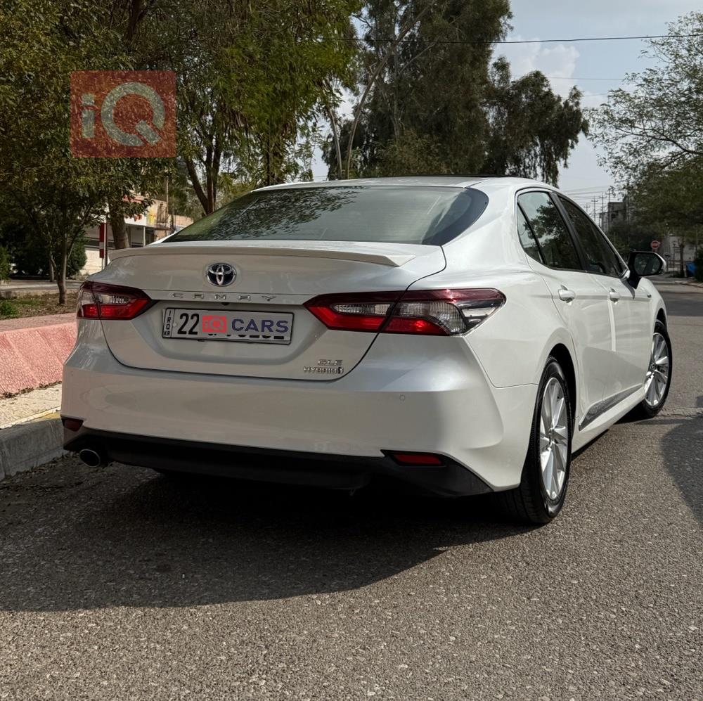 تۆیۆتا کامری